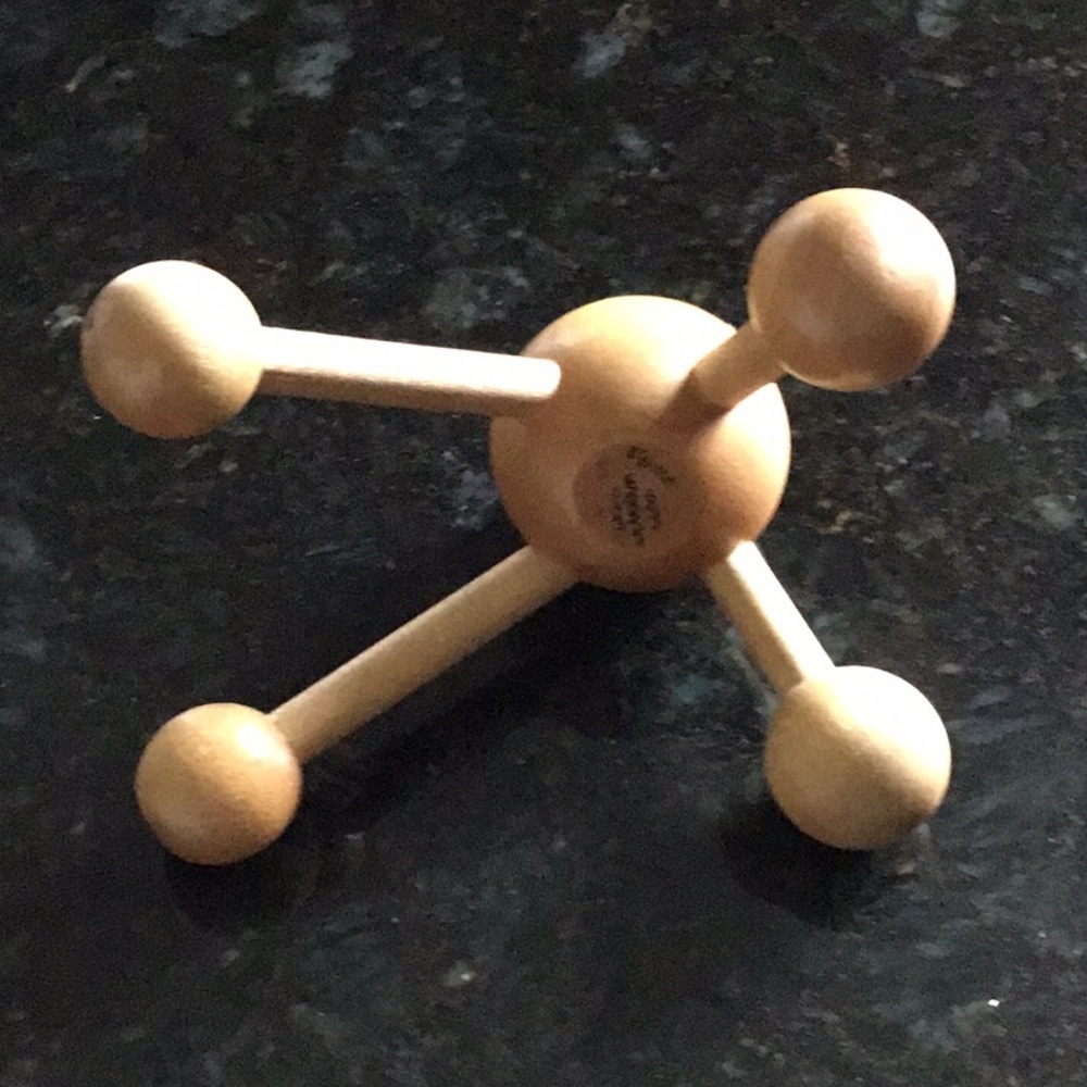 Handheld wooden massager - Picture 2 of 4